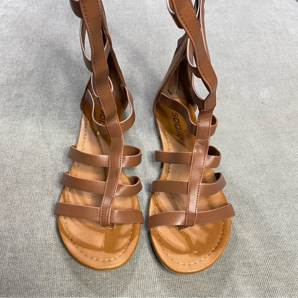 Soda Bappy Gladiator Zip Up Sandals - Picture 5 of 6